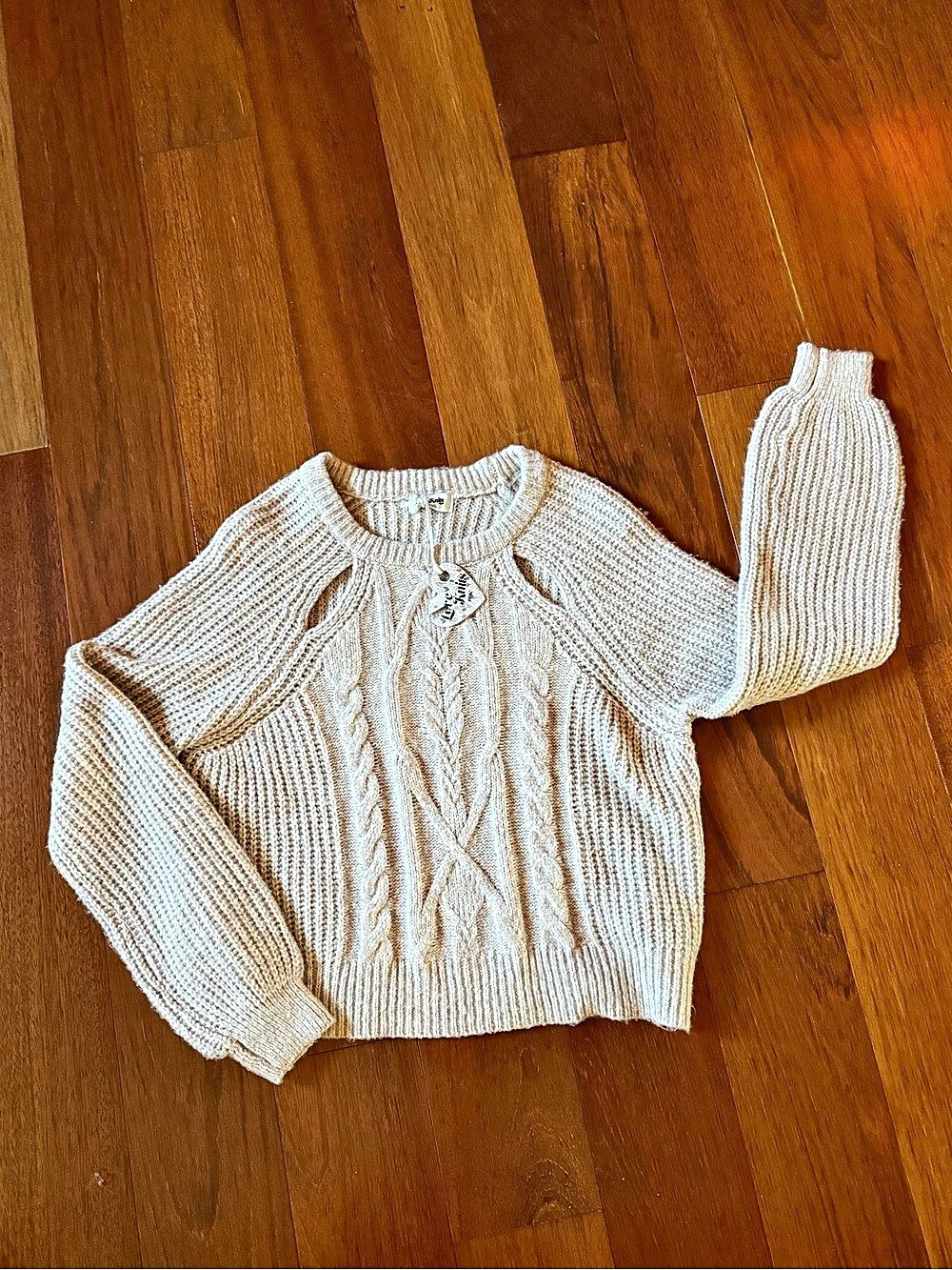 Francesca's Keyhole Cable Knit Sweater Size Small